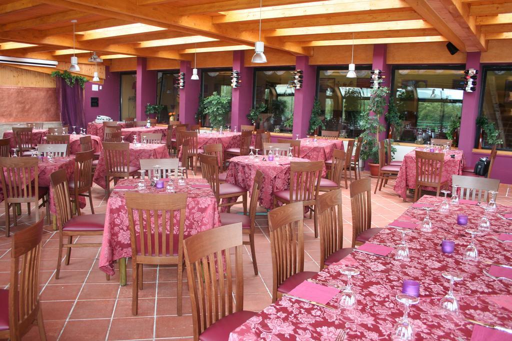 Costa Tiziana Hotel Village Кротоне Екстериор снимка